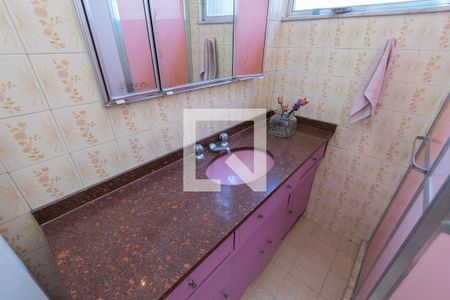 Casa à venda com 365m², 5 quartos e 4 vagasBanheiro Social (2º andar)