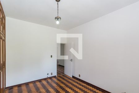 Casa à venda com 365m², 5 quartos e 4 vagasQuarto 3