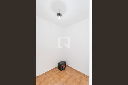 Casa à venda com 365m², 5 quartos e 4 vagasQuarto de Serviço