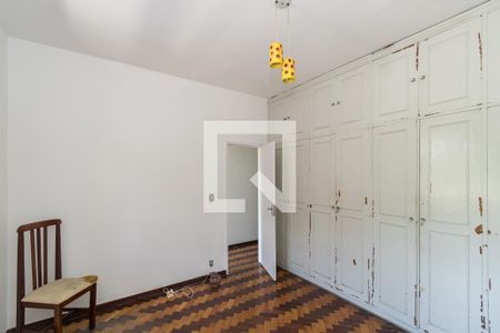 Casa à venda com 365m², 5 quartos e 4 vagasQuarto 5