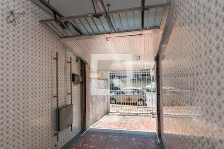 Casa à venda com 365m², 5 quartos e 4 vagasGaragem - Portão automático