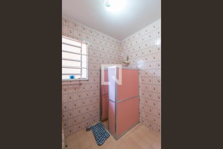 Casa à venda com 365m², 5 quartos e 4 vagasBanheiro Social (1º andar)