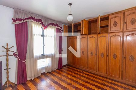 Suíte de casa para alugar com 3 quartos, 399m² em Irajá, Rio de Janeiro