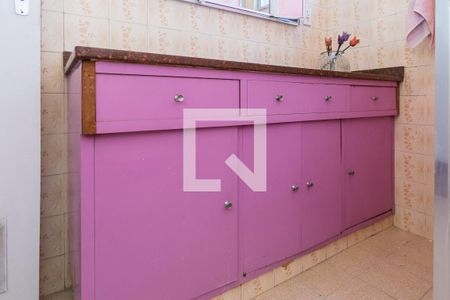 Casa à venda com 365m², 5 quartos e 4 vagasBanheiro Social (2º andar)