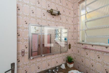 Casa à venda com 365m², 5 quartos e 4 vagasBanheiro Social (1º andar)