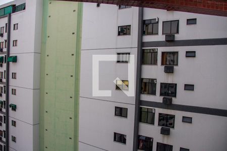 Apartamento à venda com 133m², 3 quartos e 2 vagasQuarto 02 - 2º piso - Janela