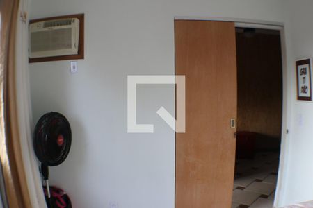 Quarto 1 de casa para alugar com 2 quartos, 65m² em Tanque, Rio de Janeiro