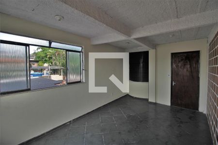 Quarto 2 de casa para alugar com 3 quartos, 200m² em Patronato, São Gonçalo