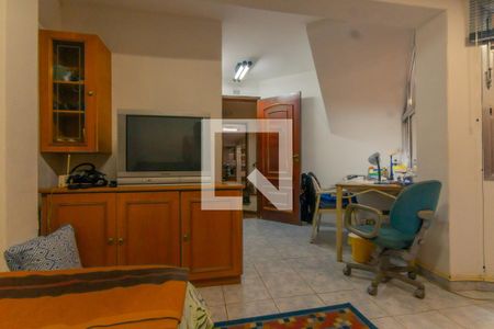 Casa para alugar com 340m², 5 quartos e 4 vagas Casa para alugar com 340m², 5 quartos e 4 vagasQuarto de serviço