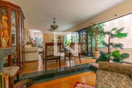 Sala de casa para alugar com 5 quartos, 340m² em Campo Grande, São Paulo