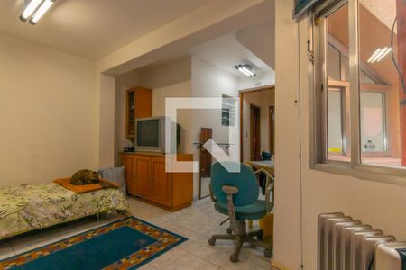 Casa para alugar com 340m², 5 quartos e 4 vagas Casa para alugar com 340m², 5 quartos e 4 vagasQuarto de serviço