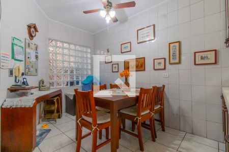Casa para alugar com 340m², 5 quartos e 4 vagas Casa para alugar com 340m², 5 quartos e 4 vagasCozinha