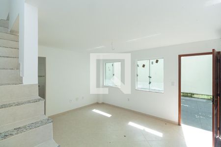 Sala de casa de condomínio para alugar com 2 quartos, 75m² em Campinho, Rio de Janeiro