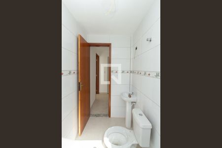 Casa de condomínio para alugar com 75m², 2 quartos e 1 vaga Casa de condomínio para alugar com 75m², 2 quartos e 1 vagaBanheiro