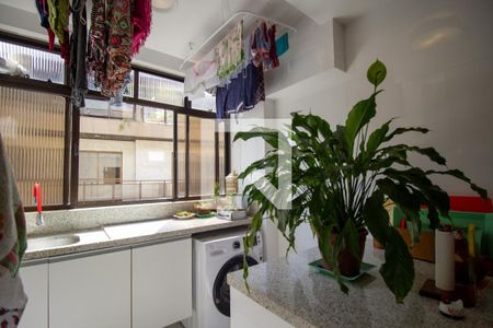 Apartamento à venda com 146m², 2 quartos e 2 vagas Apartamento à venda com 146m², 2 quartos e 2 vagasÁrea de Serviço