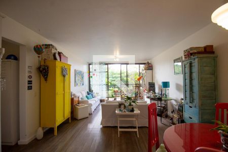 Apartamento à venda com 146m², 2 quartos e 2 vagas Apartamento à venda com 146m², 2 quartos e 2 vagasSala