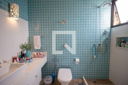 Apartamento à venda com 146m², 2 quartos e 2 vagas Apartamento à venda com 146m², 2 quartos e 2 vagasBanheiro da Suíte 1