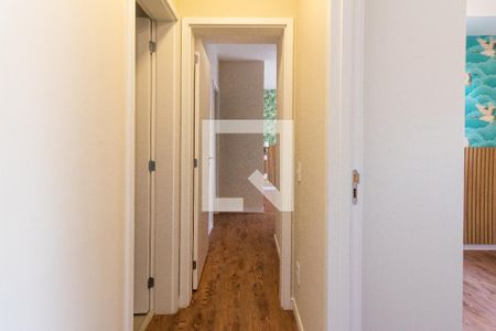 Corredor de apartamento para alugar com 2 quartos, 58m² em Pinheiros, São Paulo