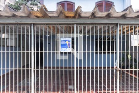 Casa à venda com 196m², 4 quartos e 3 vagas Casa à venda com 196m², 4 quartos e 3 vagasFachada