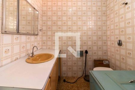 Casa à venda com 196m², 4 quartos e 3 vagas Casa à venda com 196m², 4 quartos e 3 vagasBanheiro da Suíte