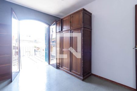 Casa à venda com 196m², 4 quartos e 3 vagas Casa à venda com 196m², 4 quartos e 3 vagasQuarto 3