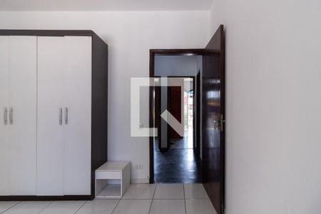 Casa à venda com 196m², 4 quartos e 3 vagas Casa à venda com 196m², 4 quartos e 3 vagasQuarto Suíte