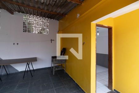 Casa à venda com 196m², 4 quartos e 3 vagas Casa à venda com 196m², 4 quartos e 3 vagasChurrasqueira da Edícula