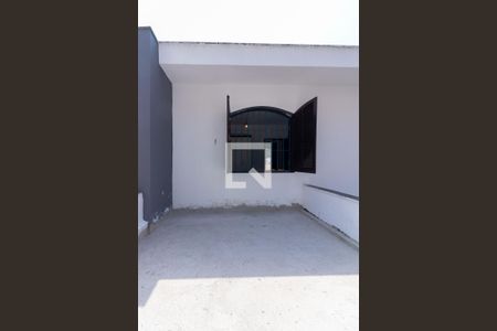 Casa à venda com 196m², 4 quartos e 3 vagas Casa à venda com 196m², 4 quartos e 3 vagasÁrea externa