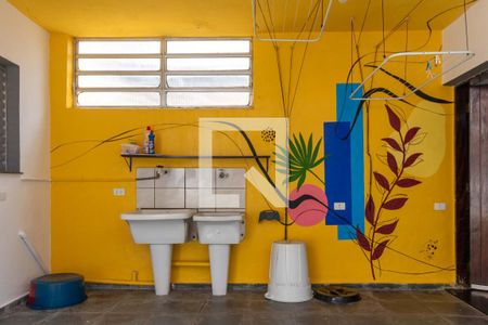 Casa à venda com 196m², 4 quartos e 3 vagas Casa à venda com 196m², 4 quartos e 3 vagasÁrea de Serviço