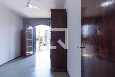 Casa à venda com 196m², 4 quartos e 3 vagas Casa à venda com 196m², 4 quartos e 3 vagasQuarto 3