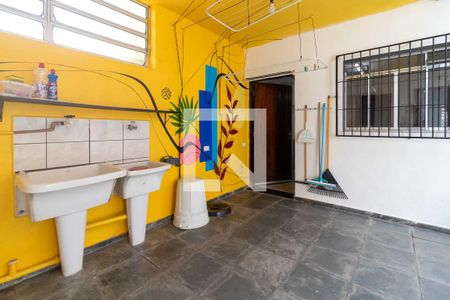 Casa à venda com 196m², 4 quartos e 3 vagas Casa à venda com 196m², 4 quartos e 3 vagasÁrea de Serviço