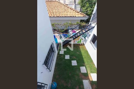Casa à venda com 196m², 4 quartos e 3 vagas Casa à venda com 196m², 4 quartos e 3 vagasÁrea externa