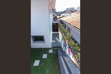 Casa à venda com 196m², 4 quartos e 3 vagas Casa à venda com 196m², 4 quartos e 3 vagasÁrea externa