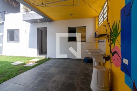 Casa à venda com 196m², 4 quartos e 3 vagas Casa à venda com 196m², 4 quartos e 3 vagasÁrea de Serviço