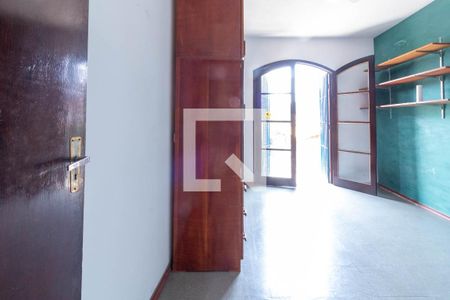 Casa à venda com 196m², 4 quartos e 3 vagas Casa à venda com 196m², 4 quartos e 3 vagasQuarto 2