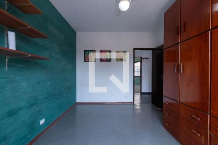 Casa à venda com 196m², 4 quartos e 3 vagas Casa à venda com 196m², 4 quartos e 3 vagasQuarto 3