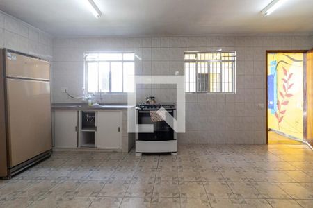 Casa à venda com 196m², 4 quartos e 3 vagas Casa à venda com 196m², 4 quartos e 3 vagasCozinha