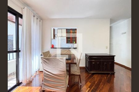 Sala de apartamento para alugar com 2 quartos, 56m² em Vila Nova Conceição, São Paulo