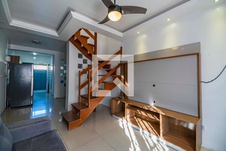 Casa de condomínio à venda com 79m², 2 quartos e 1 vagaSala