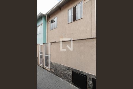 Casa de condomínio para alugar com 69m², 2 quartos e sem vaga Casa de condomínio para alugar com 69m², 2 quartos e sem vagaFachada