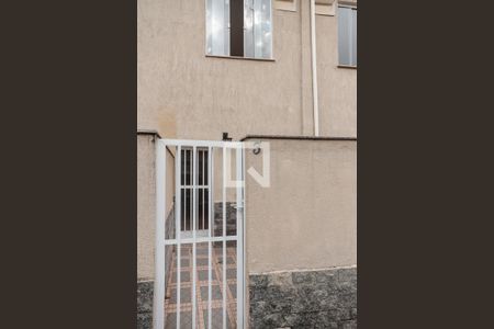 Casa de condomínio para alugar com 69m², 2 quartos e sem vaga Casa de condomínio para alugar com 69m², 2 quartos e sem vagaFachada