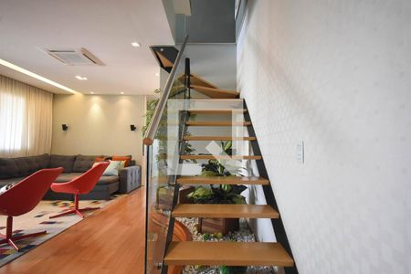 Escada de apartamento à venda com 3 quartos, 188m² em Lar São Paulo, São Paulo