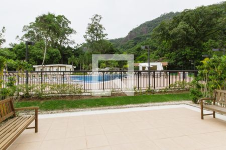 Apartamento à venda com 59m², 2 quartos e 1 vaga Apartamento à venda com 59m², 2 quartos e 1 vagaPiscina