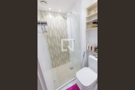 Apartamento à venda com 59m², 2 quartos e 1 vaga Apartamento à venda com 59m², 2 quartos e 1 vagaBanheiro da Suíte