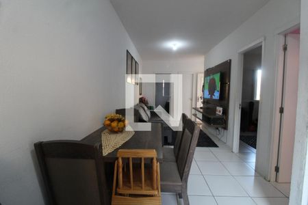 Sala de Estar de casa de condomínio à venda com 3 quartos, 75m² em São José, Canoas