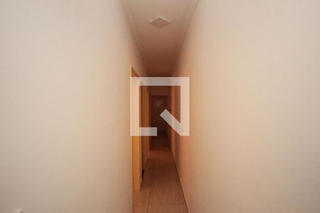 Corredor de casa para alugar com 2 quartos, 100m² em Jardim Sapopemba, São Paulo