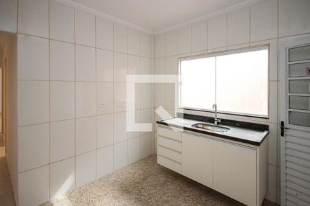 Casa para alugar com 120m², 2 quartos e sem vagacozinha