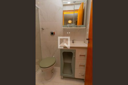 Banheiro de apartamento à venda com 1 quarto, 38m² em Cristo Redentor, Porto Alegre