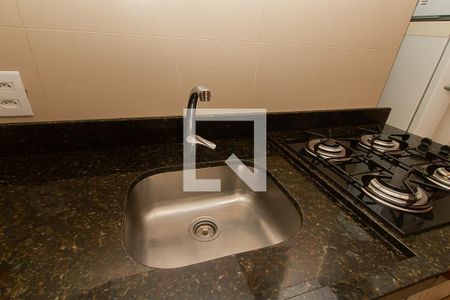 Apartamento à venda com 38m², 1 quarto e 1 vagaCozinha - Torneira