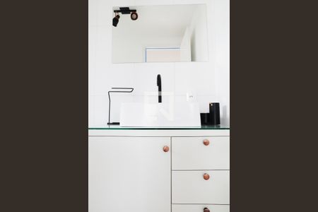 Banheiro de apartamento à venda com 1 quarto, 33m² em Bela Vista, São Paulo